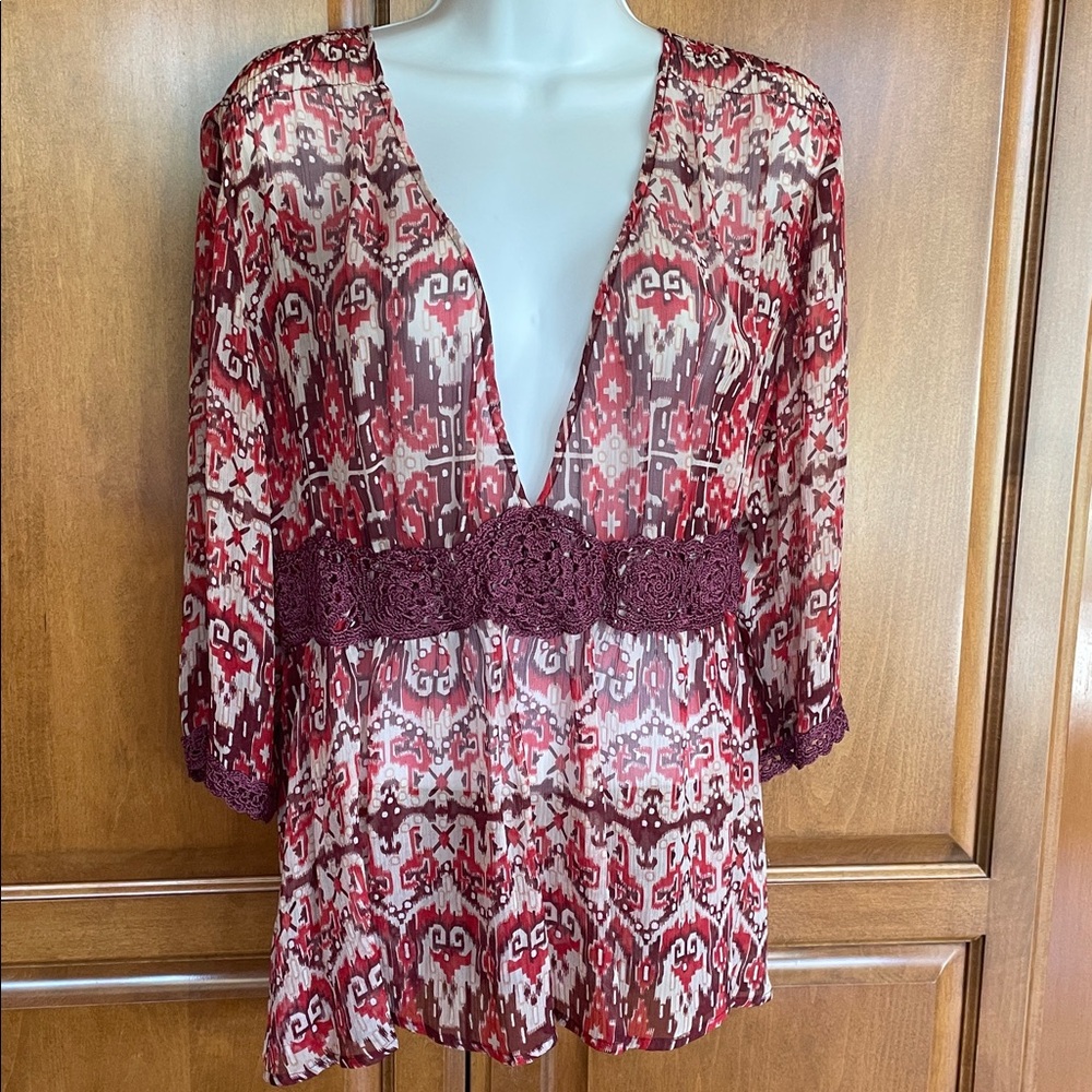 CABI Boho Chic Silk Top, Size L
Excellent Condition!